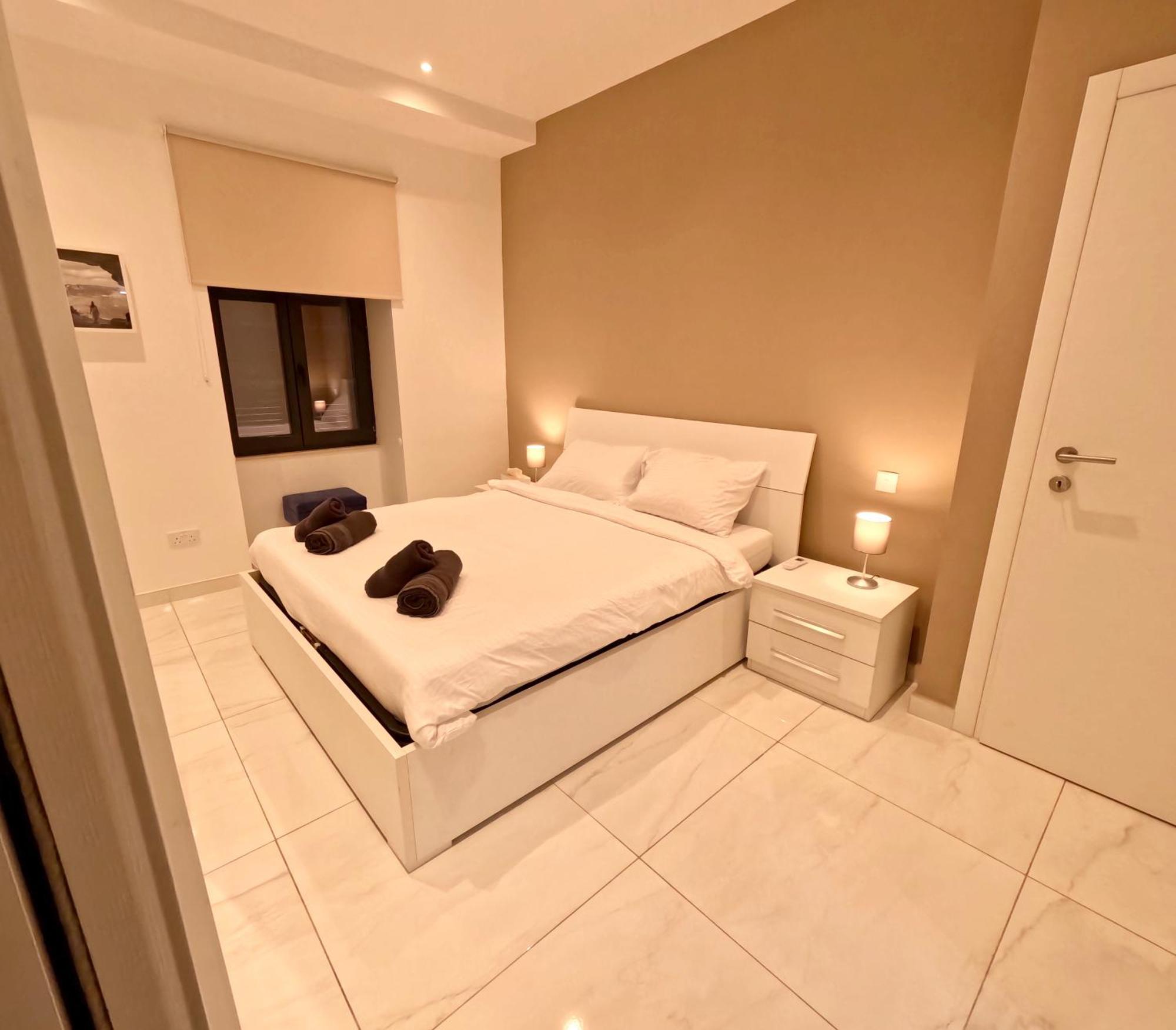 Modern Apartment In St Julian'S Malta, With Breathtaking Views Of Spinola Bay Saint Julian's Ngoại thất bức ảnh